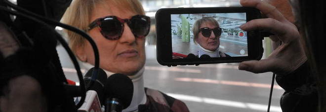 No Tap, la denuncia di una donna: «Ferita e lasciata a terra durante i disordini» No Tap, la denuncia di una donna: «Ferita e lasciata a terra durante i disordini»