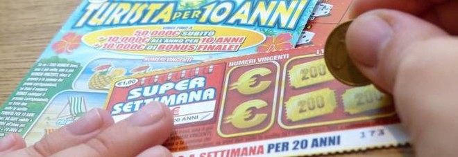 Altro che sfortuna: vince due milioni il venerdì 17 con un “Grattino” da 10 euro