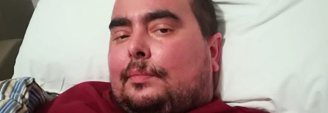 Addio a Max Conteddu, il «poeta di Twitter» che lottava contro un cancro