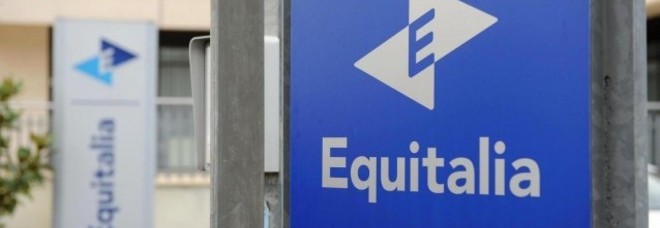 Lavoratore di Equitalia minaccia il suicidio: «Stanco degli insulti della gente» Lavoratore di Equitalia minaccia il suicidio: «Stanco degli insulti della gente»