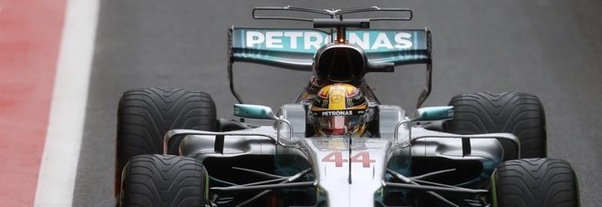 Gp di Silverstone, Hamilton il più veloce nelle terze libere davanti a Vettel