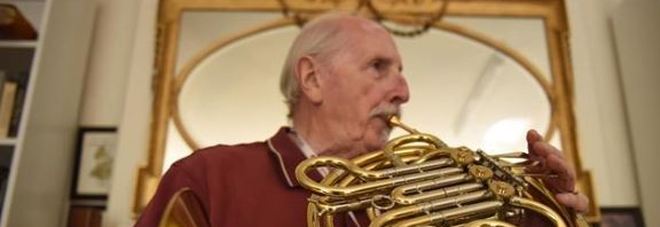 Barry Tuckwell, il più grande cornista del XX secolo Barry Tuckwell, il più grande cornista del XX secolo