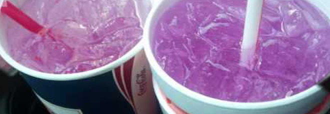 Sprite e sciroppo per la tosse: l'ultimo mix per lo sballo. E gli effetti sono disastrosi Sprite e sciroppo per la tosse: l'ultimo mix per lo sballo. E gli effetti sono disastrosi