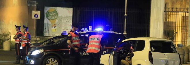 Esquilino senza pace: studente aggredito in strada per la collana d'oro. Ma arrivano i carabinieri Esquilino senza pace: studente aggredito in strada per la collana d'oro. Ma arrivano i carabinieri