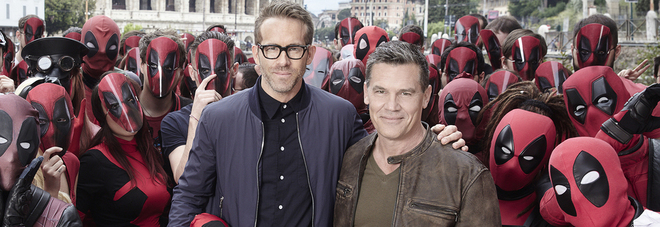Cinema, arriva Deadpool. Reynolds: «Supereroe idiota disfunzionale, ma uomo della gente»