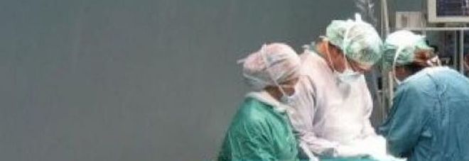 Bambino decapitato durante il parto: gli infermieri tirano troppo forte, la testa resta nell'utero