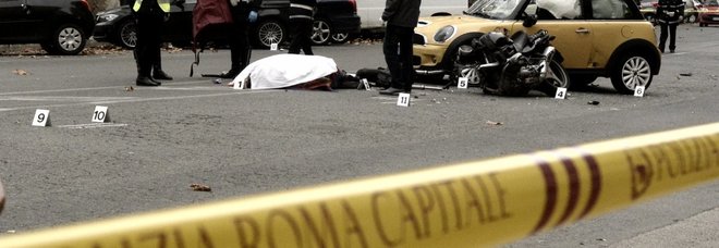 Scontro moto-auto sul Lungotevere: muore un centauro di 62 anni