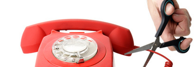 «Un milione di italiani non
paga la bolletta del telefono:
scatta la black list»