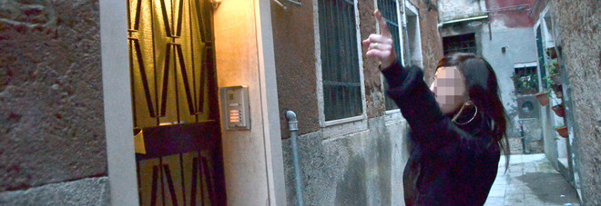 Sfrattata a Carnevale con la figlia 13enne: neppure un posto in hotel Sfrattata a Carnevale con la figlia 13enne: neppure un posto in hotel