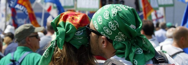 La Cassazione: «Sequestrare i beni della Lega ovunque siano, sino all'importo di 49 milioni» La Cassazione: «Sequestrare i beni della Lega ovunque siano, sino all'importo di 49 milioni»