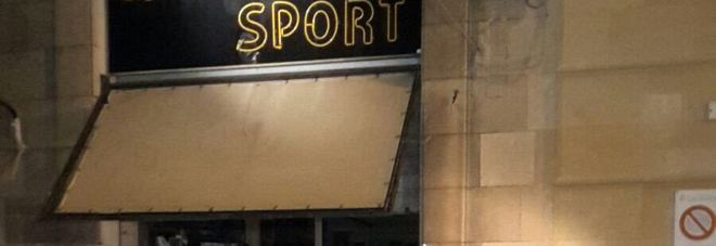 Furto nella notte: nel mirino storico negozio sportivo Furto nella notte: nel mirino storico negozio sportivo