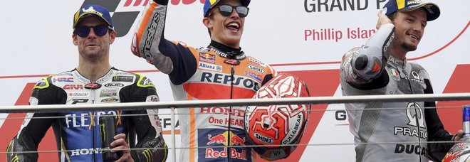 Moto Gp, Marquez trionfa in Australia dopo il duello fin all'ultimo giro con Vinales