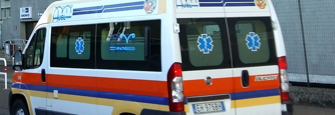 Incidente a Nepi, due feriti nello scontro tra una moto e un'auto