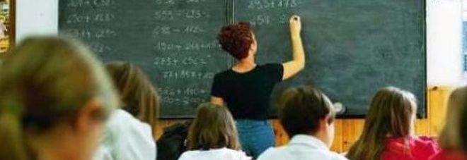 Assunti in 30mila, briciole in Puglia: 400 prof in cattedra Assunti in 30mila, briciole in Puglia: 400 prof in cattedra