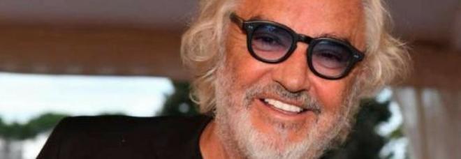 Briatore contro il Sud: «Reddito di cittadinanza una follia, li pagheremo per stare sul divano?» Ascolta Briatore contro il Sud: «Reddito di cittadinanza una follia, li pagheremo per stare sul divano?» Ascolta