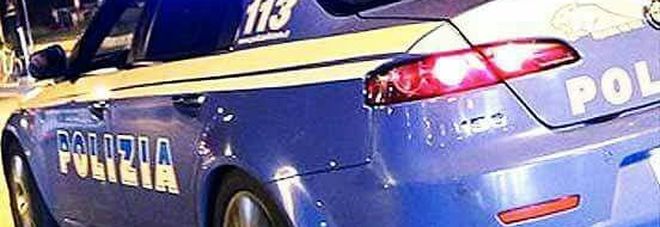 La polizia in un blitz
scopre un falso dentista
Denuncia e sequestro