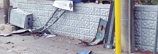 Il Comune ripara le strade dopo gli incidenti: 140mila euro di risparmi Il Comune ripara le strade dopo gli incidenti: 140mila euro di risparmi