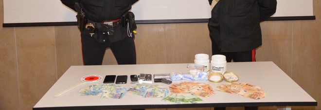 Cameriere di un chalet
arrestato con più
di tre etti di cocaina