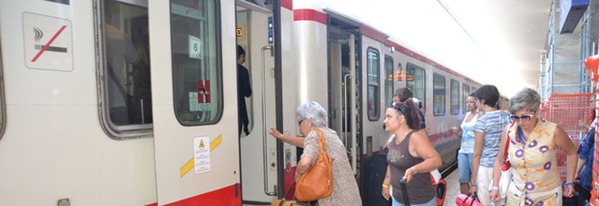 L'ultima vergogna del treno
per Roma: 2 ore di ritardo
il viaggio ne dura sei
