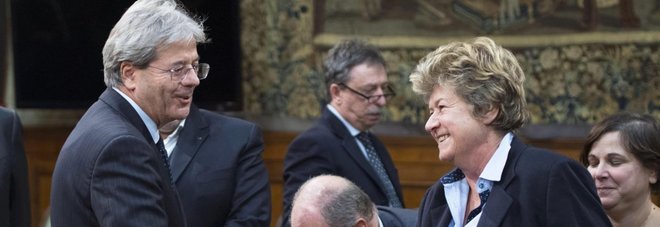 Gentiloni e Camusso (ansa) Gentiloni e Camusso (ansa)