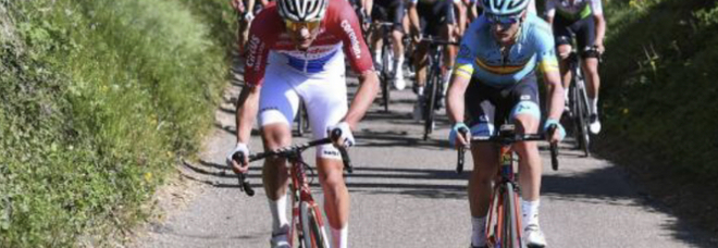 Van der Poel conquista l’Amstel Gold Race. De Marchi e Trentin nella top ten