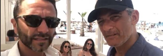 Fiorello in vacanza a Pesaro
Anniversario con Susanna
tra spiaggia ed Excelsior