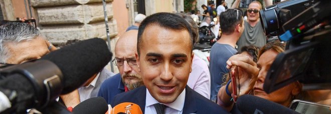 Di Maio sotto pressione: M5S perde pezzi, dal 13 al 15 marzo gli Stati generali