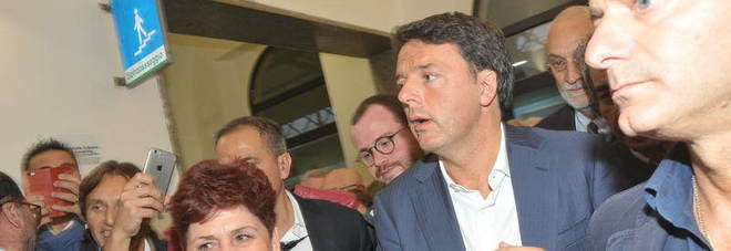 Renzi in tour per la Puglia, in serata visita alle ExFadda e alla casa di Moro Renzi in tour per la Puglia, in serata visita alle ExFadda e alla casa di Moro