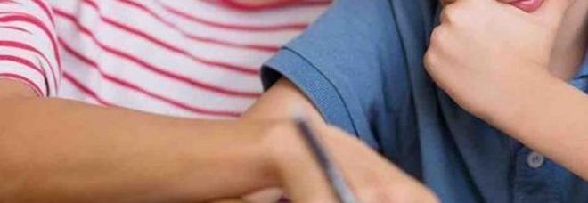 Sesso con un 14enne amico della figlia: «Il nostro era amore». La relazione troncata dai genitori
