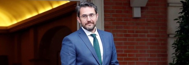 Il neo ministro di cultura e sport Maxim Huerta Il neo ministro di cultura e sport Maxim Huerta