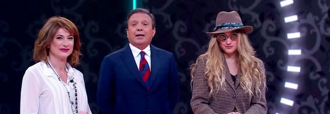 La scrittrice hot fa (ancora) scandalo e insulta Luxuria: «Non puoi parlare, non sei donna» La scrittrice hot fa (ancora) scandalo e insulta Luxuria: «Non puoi parlare, non sei donna»