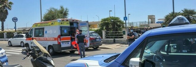 Ostia, la mamma del bimbo di 3 anni messo in vendita dal papà: «Non sapevo nulla, mi aveva detto che sarebbe tornato presto»