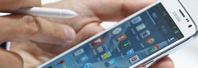 Smartphone in mano appena svegli? Smartphone in mano appena svegli?