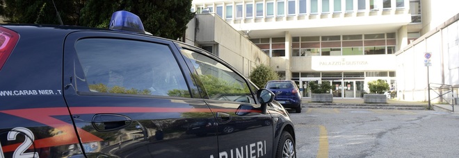 Con le preghiere "magiche"
le sfilano 130mila euro:
due donne a processo