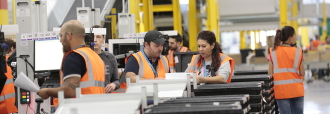 Lavoratori di Amazon Lavoratori di Amazon