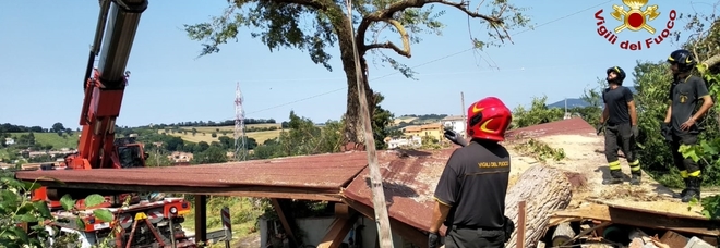 Maltempo, interventi
no stop dei vigili del fuoco
E non è ancora finita
