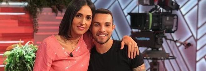 Vieni da me, Marco Carta: «Mio padre non mi ha voluto conoscere, aveva un'altra famiglia» Vieni da me, Marco Carta: «Mio padre non mi ha voluto conoscere, aveva un'altra famiglia»