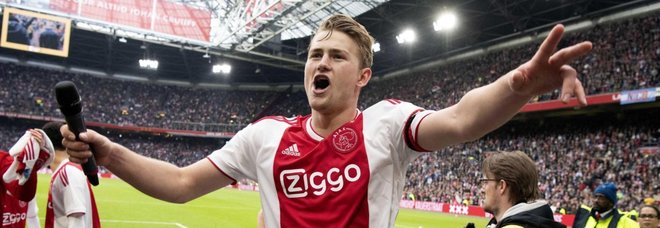 De Ligt, mistero Barcellona:
«Io non ho firmato con nessuno»