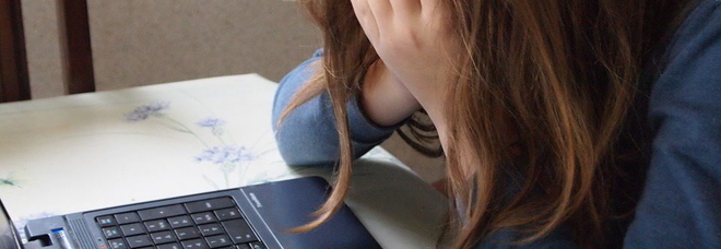 Scambio internazionale di materiale pedopornografico, arrestato 22enne Scambio internazionale di materiale pedopornografico, arrestato 22enne