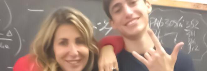 Patrizia Prestipino si candida e lascia la cattedra. Gli studenti le dedicano un rap: "Torna presto"