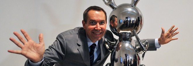 Koons batte Hockney, artista vivente più pagato: Coniglio battuto a 91,1 milioni da Christie's
