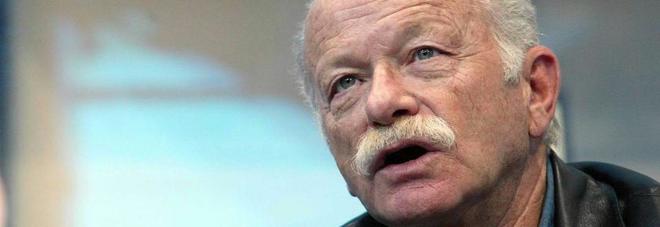 Paura per Gino Paoli,
operato d'urgenza:
«Problemi all'aorta»/Foto