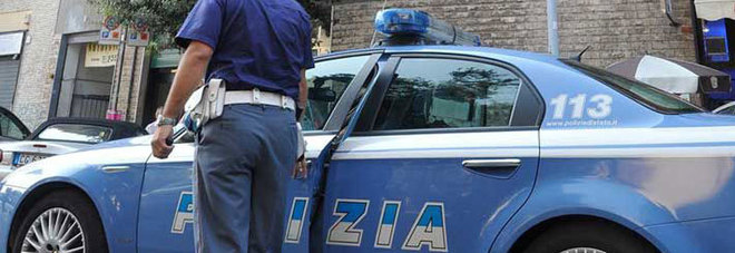 Bari, 44enne trovato morto. Potrebbe essere omicidio Bari, 44enne trovato morto. Potrebbe essere omicidio