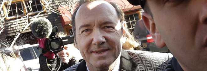 Kevin Spacey a processo
con l'accusa di molestie
rischia 5 anni: «Sono innocente»