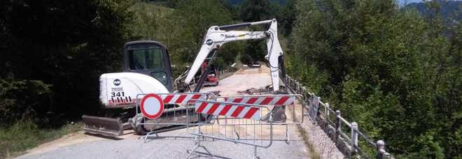 Montegallo, riapre la strada
Dopo il rischio isolamento
però i guai non sono finiti