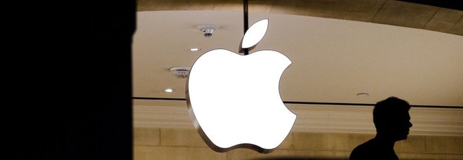 Apple taglia stime ricavi, meno
vendite di iPhone: pesa
rallentamento Cina. Titoli giù