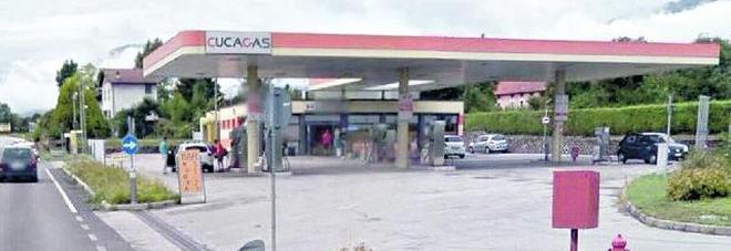 Simula la rapina e scappa: benzinaio ieri alla sbarra Simula la rapina e scappa: benzinaio ieri alla sbarra