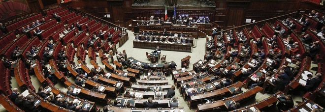 Def, ok in Commissione alla Camera, no da Forza Italia Def, ok in Commissione alla Camera, no da Forza Italia