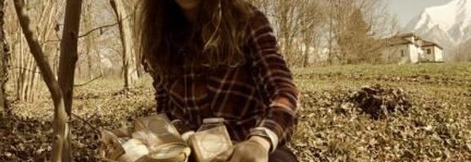 Alice Pedon ha abbandonato il campo della moda per dedicarsi alle erbe officinali Alice Pedon ha abbandonato il campo della moda per dedicarsi alle erbe officinali