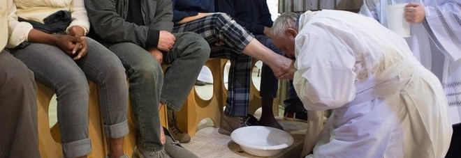 «La lavanda dei piedi ai migranti andava fatta» «La lavanda dei piedi ai migranti andava fatta»